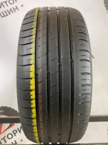 Kumho Ecsta HS51 R17 215/50