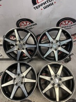 Литые черные R17 5*114.3 ЦО67.1 ЕТ48 J7