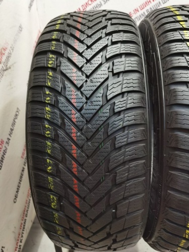 Nokian Tyres Weatherproof SUV R18 235/55