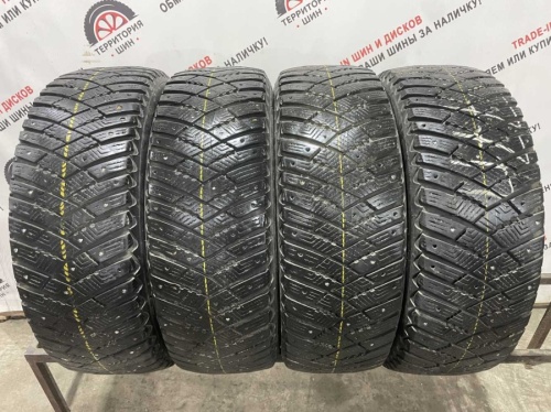 Goodyear Ultra Grip Ice Arctic 2 R16 215/65