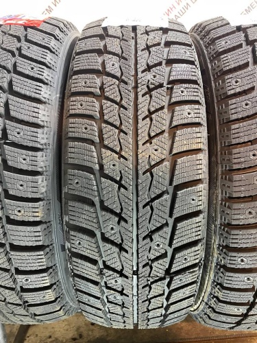 Zeta Antarctica Ice R16	  215/65