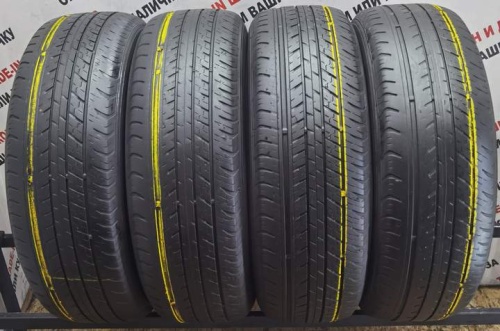 Dunlop Grandtrek ST30 R18 225/60.