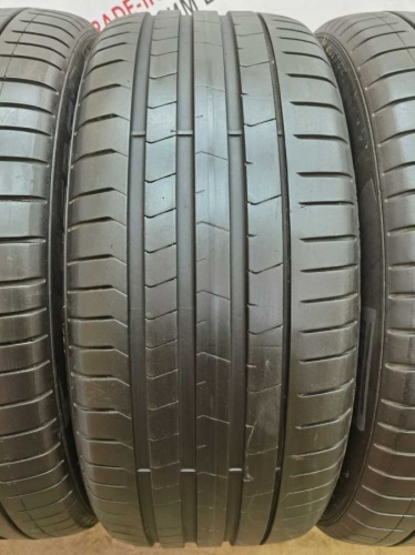 Pirelli p Zero VOL 255/40 102V R21