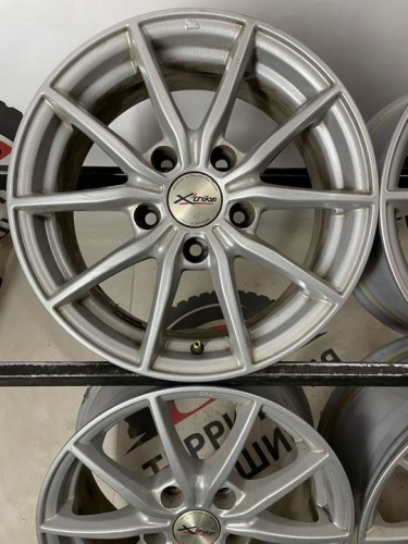 Литье Nissan R15 5*114,3/66,1/ET45/6,5J