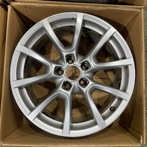 Литые диски Audi Original R18 5x112 et39 DIA66.5 8j