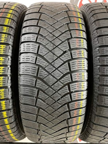 Pirelli Ice Zero FR R18 225/60