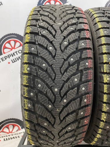 Landspider Arctictraxx R17 225/60