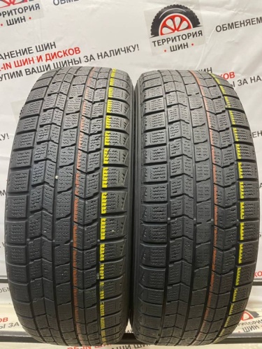 Dunlop Graspic DS-3  R17	215/60