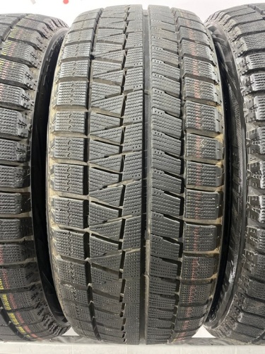 Bridgestone Blizzak Revo GZ R17 215/45