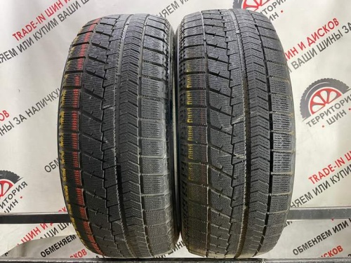 Bridgestone Blizzak VRX R17 215/45