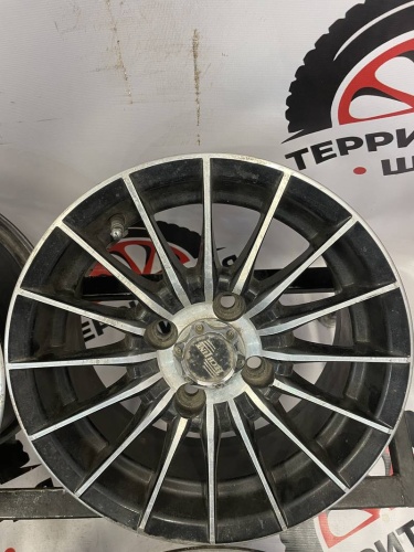 Литые  R13 4х100 ЦО 54.1 ET35 5J