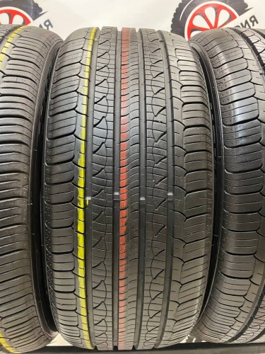Nexen Npriz AH8 215/50/17