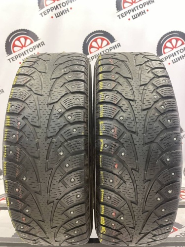 Hankook Winter I'Pike R17	215/65