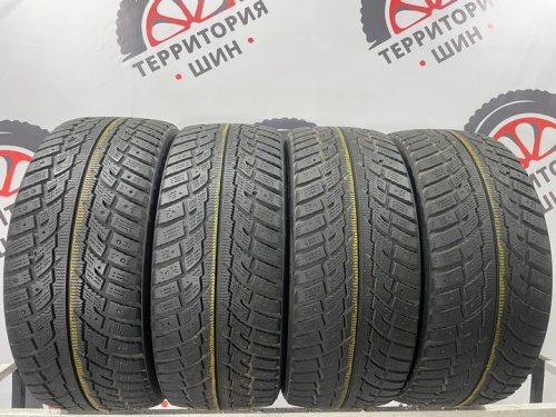 Kumho I'Zen RV Stud KC16 R17 235/55