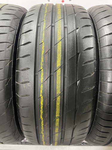 Bridgestone Potenza Adrenalin RE004 R17 215/45