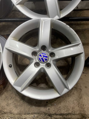 Литые диски VAG R17 5х112 ЦО57.1  7.5J ET47