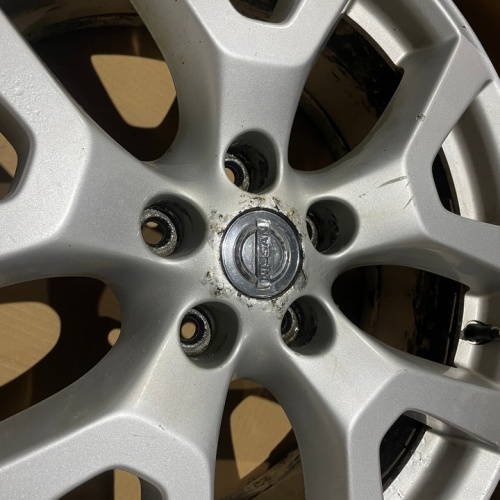 Литые диски NIssan R18 5x114.3 ET40 DIA66.1 7J