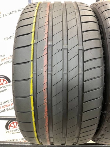 Bridgestone Potenza S005 R19 235/35
