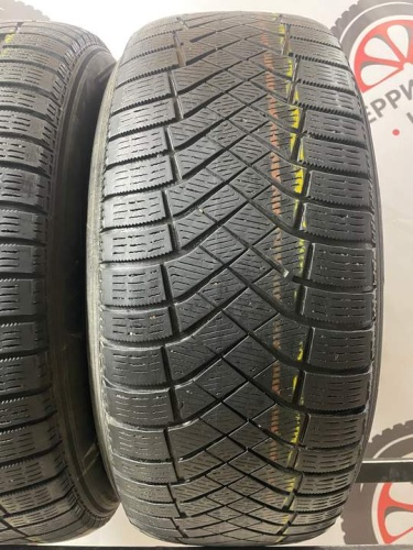 Pirelli Ice Zero F R18 235/60