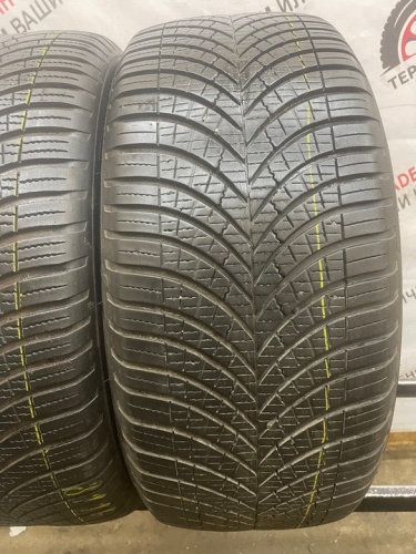 Goodyear Vector 4 Seasons GEN-3 R19 255/45 100W
