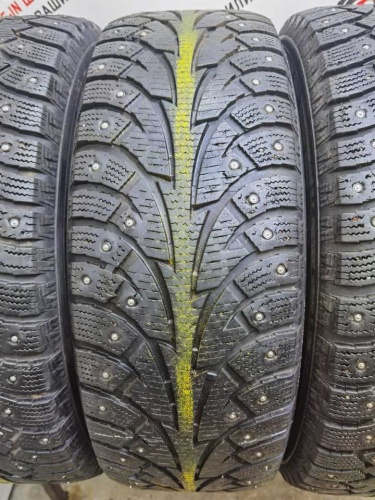 Hankook Winter I'Pike R17 215/65