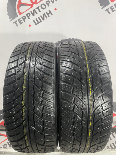 Kumho I'Zen RV Stud KC16 R18 225/55