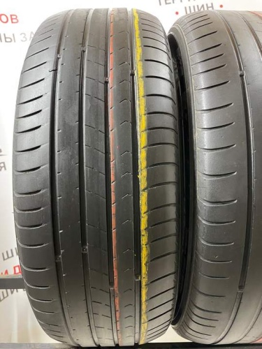 Kumho Ecsta HS51 R17 215/60