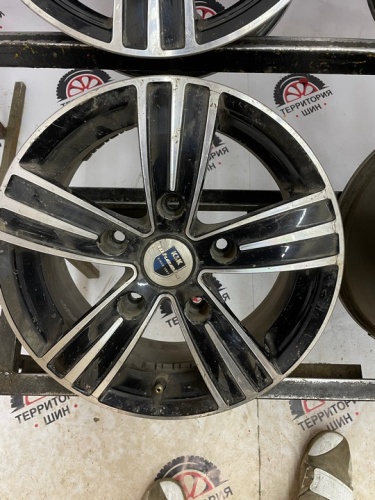 Литые диски  R15 5*139.7 ЦО110.1 ЕТ40 6.5J