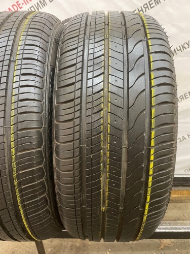 Hilo Vantage XU1 R17 215/50 95W