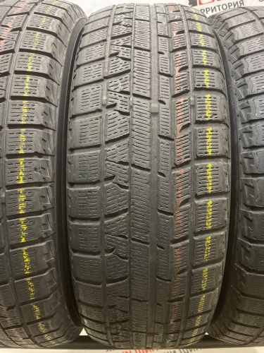 Yokohama Ice Guard IG50  R16	215/65