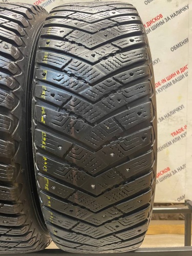 GoodYear UltraGrip IceArctic SUV 4x4 R17   215/65