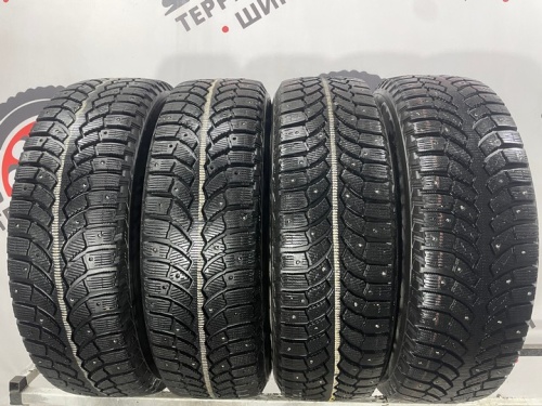 Bridgestone Blizzak Spike-01 R16 215/70