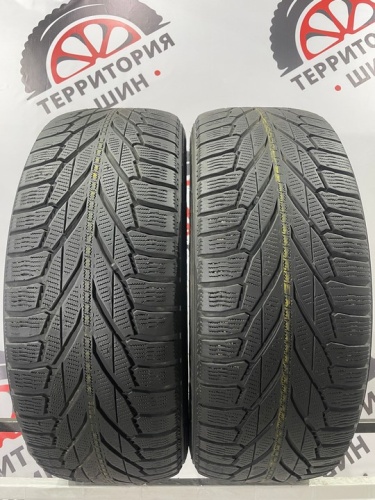 Nokian Tyres Hakkapeliitta R2 SUV RFT R17 225/60
