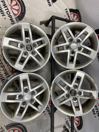 Литые копия Kia R15 5x114.3 DIA 67.1 ET44 6J