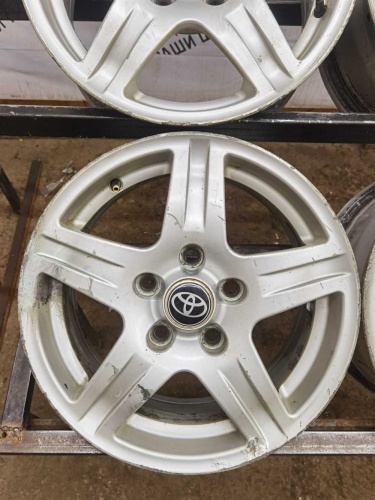 Диски литые Toyota 5*114.3, 6.5J, ET40, ЦО 67,1