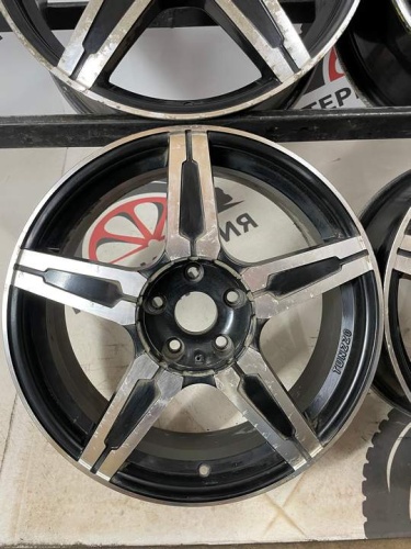 Литье Lexus R18 5x114.3/d60.1/ET35/7.5Jx18