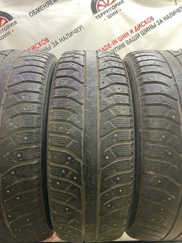 Bridgestone ice cruiser 7000 R17 235/65