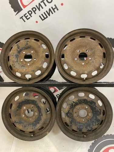 Штампы FORD Ржавые R15 5X108/D63,4/ET50/J6