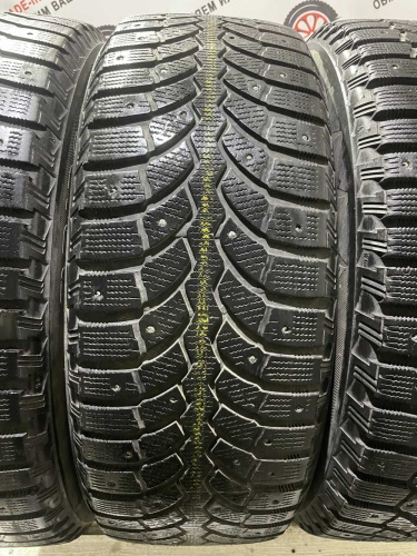 Bridgestone Blizzak Spike-01 R17 215/60