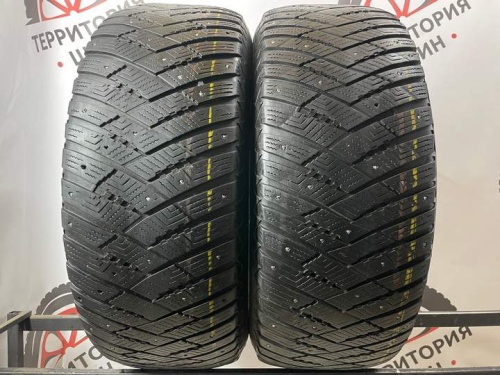 GoodYear UltraGrip IceArctic SUV 4X4 R18 285/60