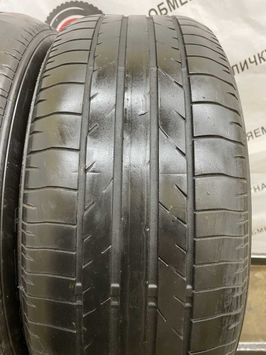 Bridgestone Potenza RE040 235/55 R17 99Y