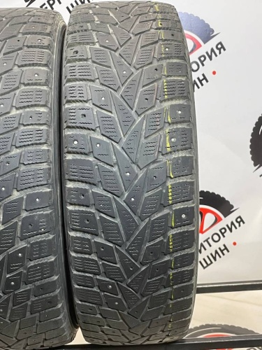 Dunlop Grandtrek Ice 02 R17 215/60