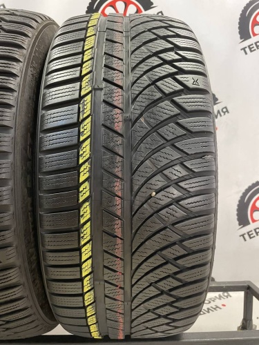 Kumho WinterCraft KW27 R18 245/45 100V