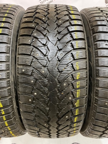 Formula Ice R17 235/55 103T