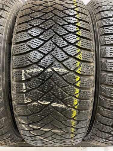 Maxxis  Premitra ICE 5 Suv 235/50/19 103T