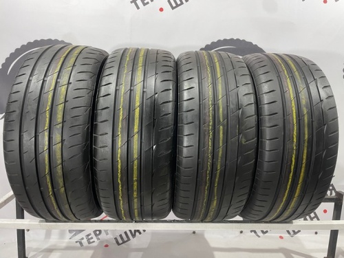 Bridgestone Potenza Adrenalin RE004 R17 215/45