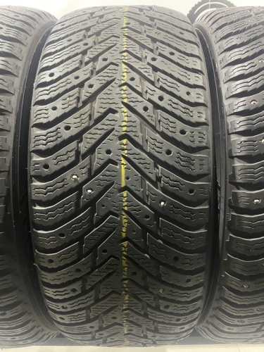 Nokian Tyres Hakkapeliitta 8 R17 225/55