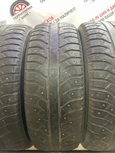 Bridgestone ice cruiser 7000 R17 235/65
