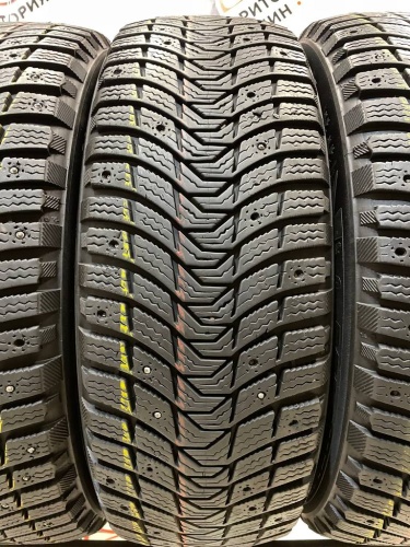 Michelin X-ice North 3 215/60/17