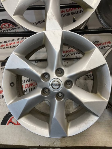 Диски литые Nissan R17	5*114,3	7J ET47 ЦО 66.1